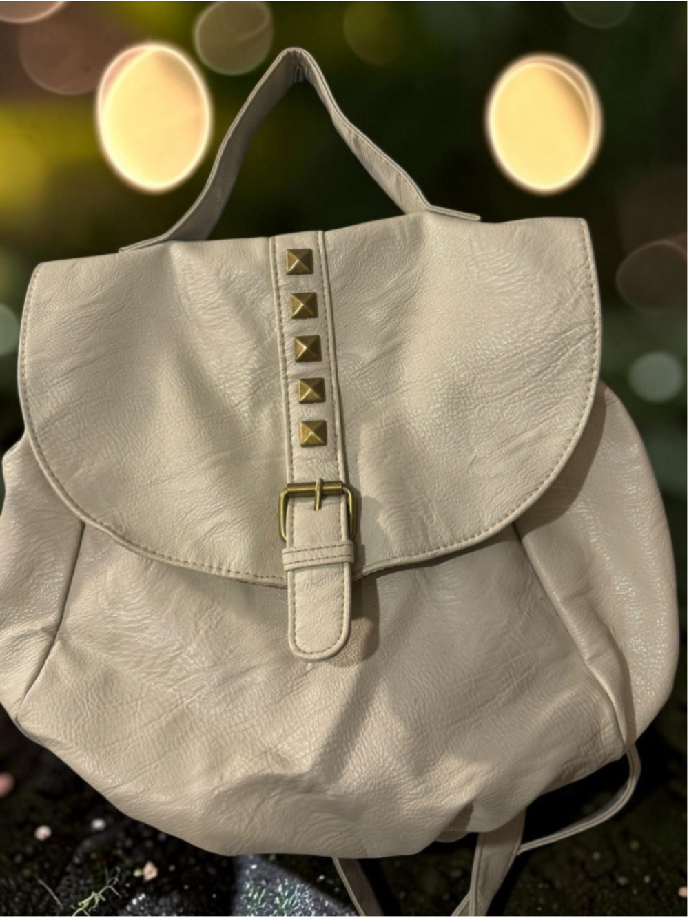 Trash! ITrash! Ivory Studded Faux Leather Purse | Slouchy Flap Backpack